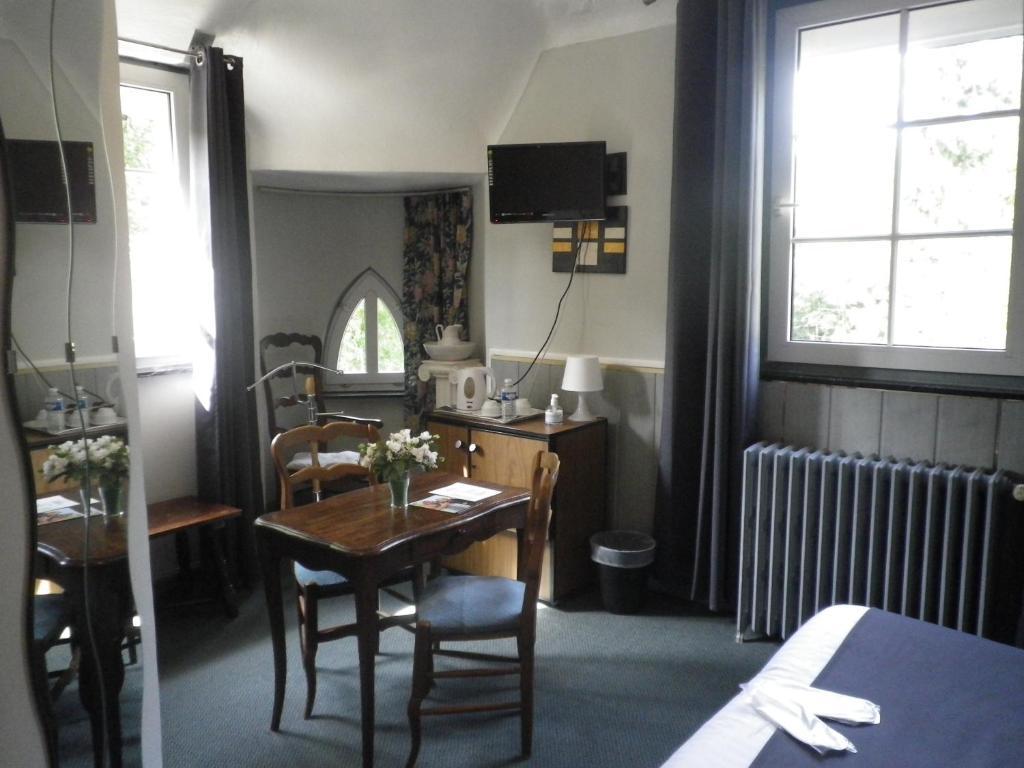 Hotel Ermitage Du Moulin Labotte Haybes Szoba fotó